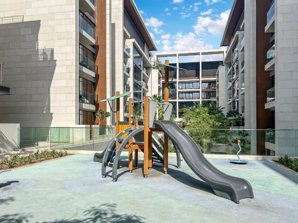 Luxury Apartment With Pool, Patio & Gym In City Walk Dubaj Zewnętrze zdjęcie